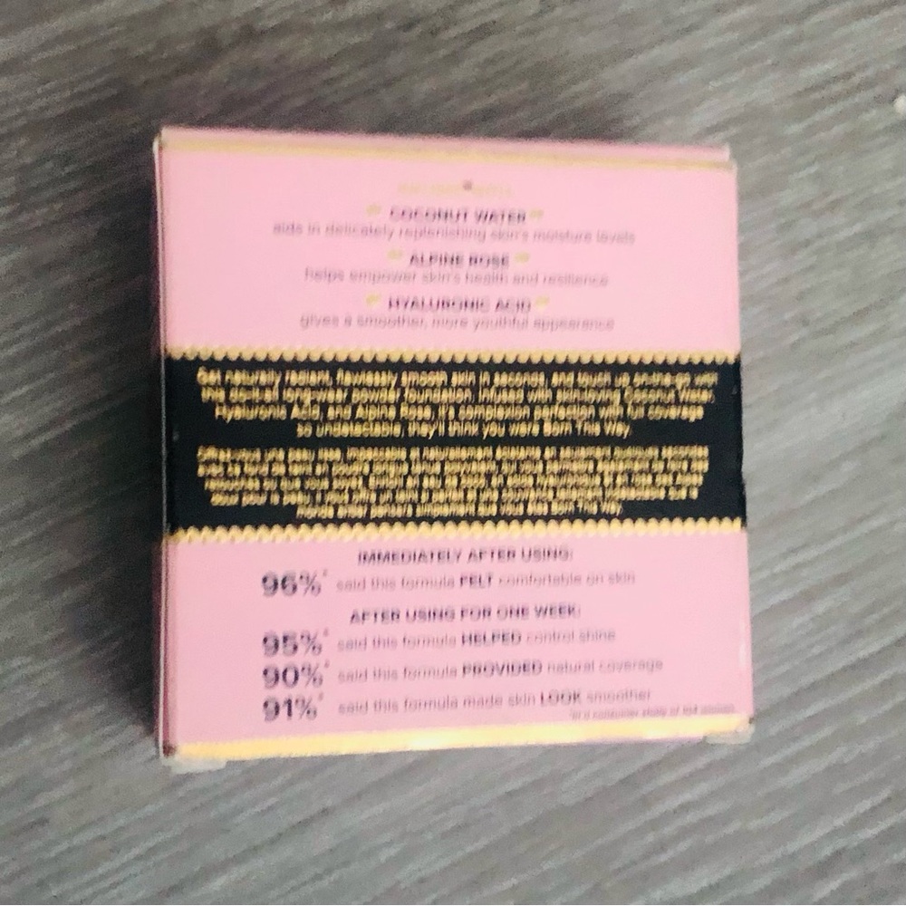 Too Faced Born This Way Multi Use Complexion Powder Foundation - Picture 4 of 4